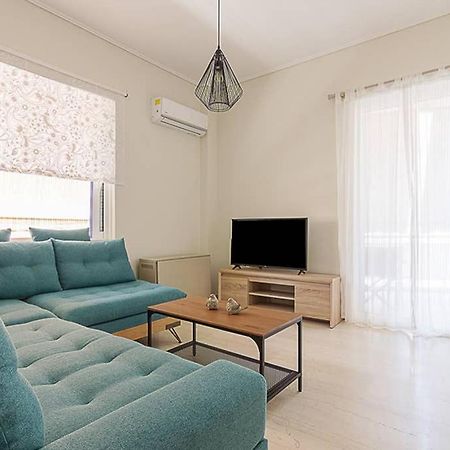 Cozy Flat With 1 Bedroom Next To Metro Station Athene Buitenkant foto